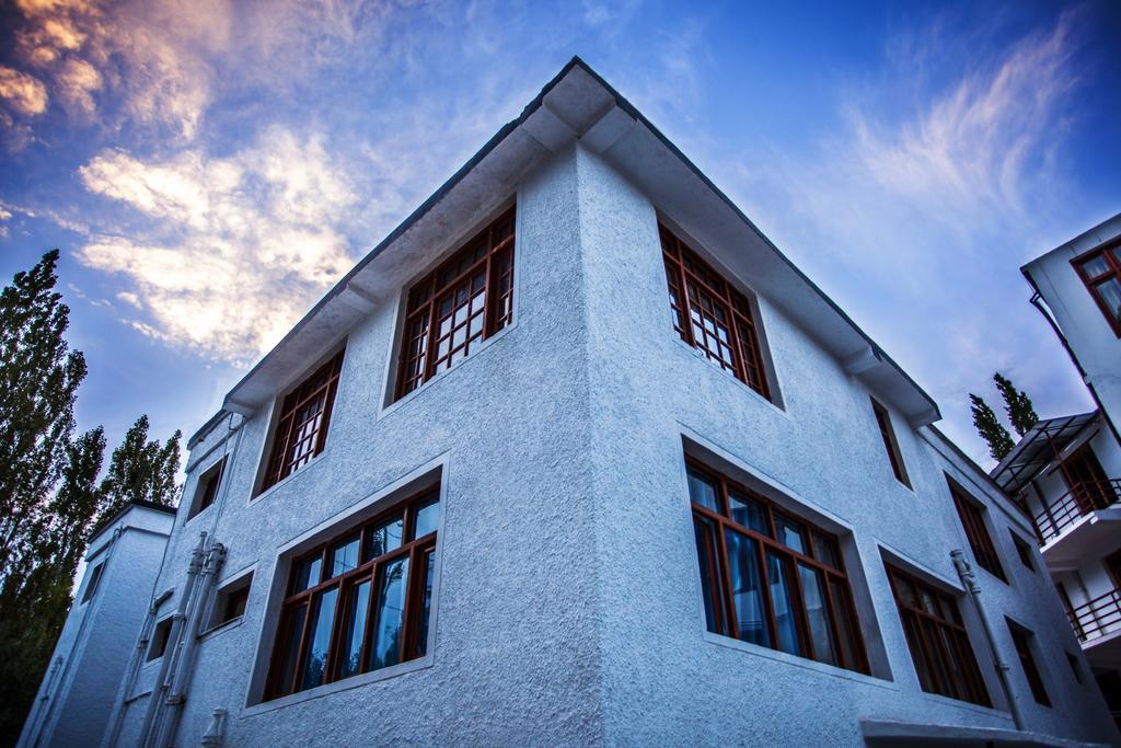 Horzay Hotel Leh Exterior foto